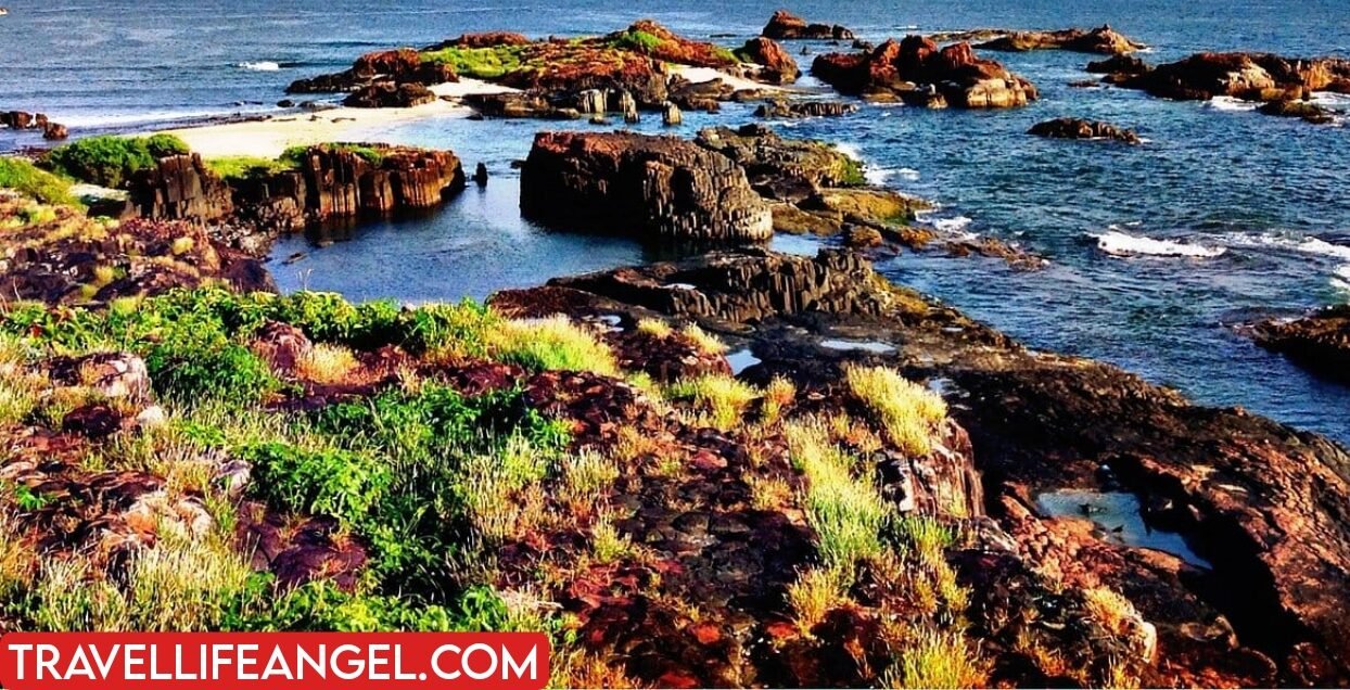 St Mary’s Island Karnataka Mystery | Hexagonal Basalt Lava Formation Like Giant’s Causeway