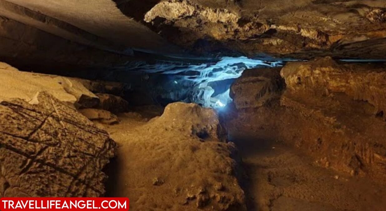 Belum Caves Andhra Pradesh Mystery | Underground City, Stalactites & Musical Chamber