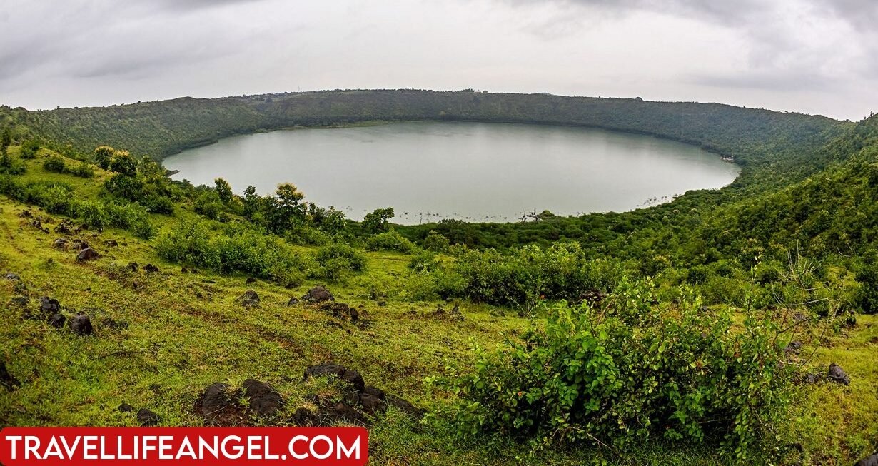 Lonar Crater Lake Mystery | India’s Meteor Impact Lake With Pink Water & Magnetic Secrets